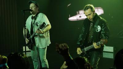 Fall Out Boy teases Wrigley Field & Fenway Park concerts
