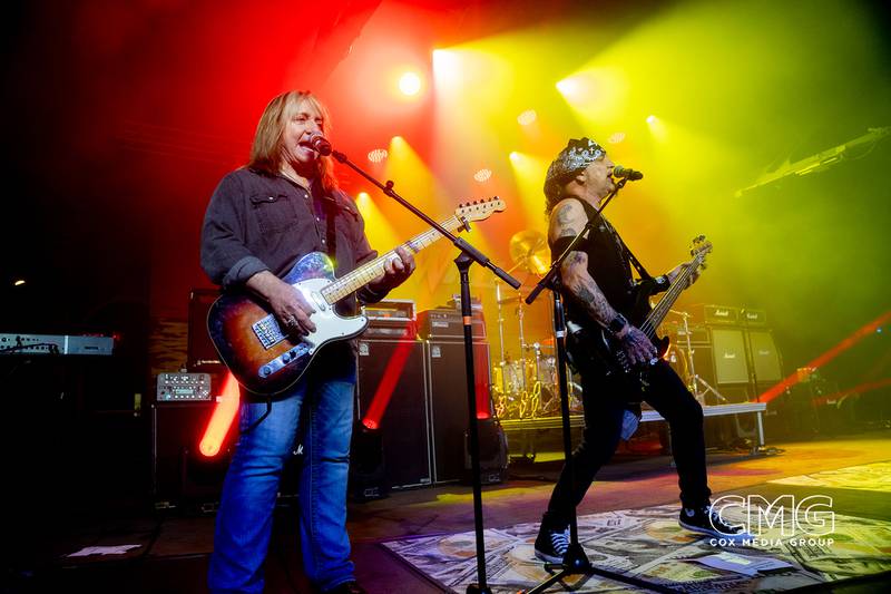 Great White returned to San Antonio to headline the Margarita Pour Off at The Espee, sponsored by 99.5 KISS, 106.7 The Eagle, and Sipit Daquiris and Margaritas! They sounded amazing, and what a great way to bring back MPO!