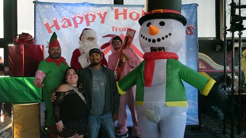 Download your raw, unedited FREE Christmas Photos here!