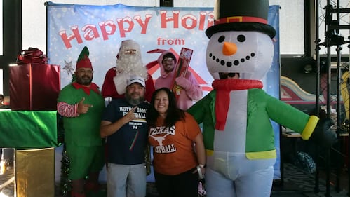 Download your raw, unedited FREE Christmas Photos here!