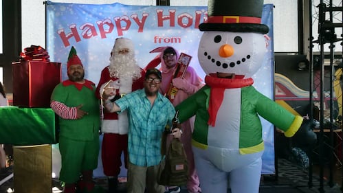 Download your raw, unedited FREE Christmas Photos here!