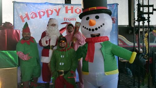 Download your raw, unedited FREE Christmas Photos here!