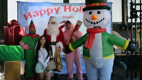 Download your raw, unedited FREE Christmas Photos here!