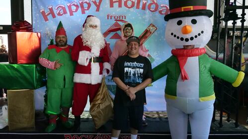 Download your raw, unedited FREE Christmas Photos here!