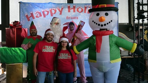 Download your raw, unedited FREE Christmas Photos here!