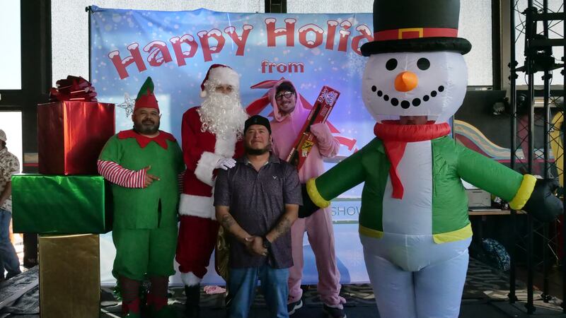 Download your raw, unedited FREE Christmas Photos here!