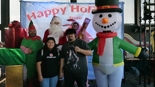 Download your raw, unedited FREE Christmas Photos here!