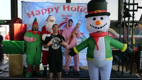 Download your raw, unedited FREE Christmas Photos here!