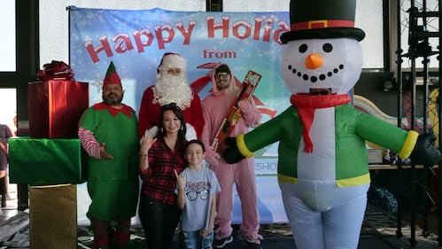 Download your raw, unedited FREE Christmas Photos here!