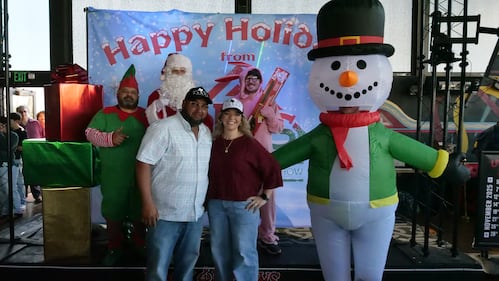 Download your raw, unedited FREE Christmas Photos here!