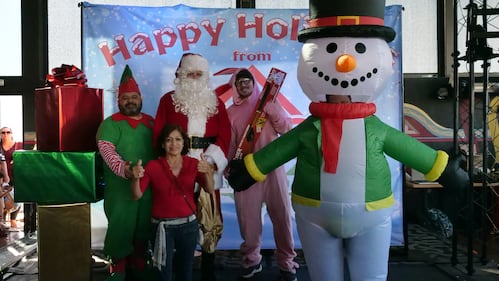 Download your raw, unedited FREE Christmas Photos here!