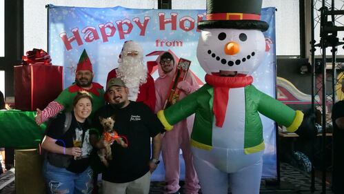 Download your raw, unedited FREE Christmas Photos here!