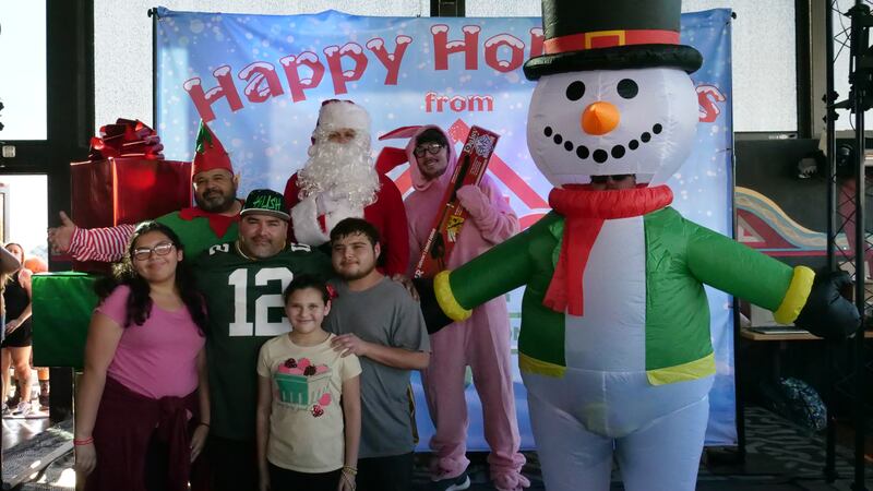 Download your raw, unedited FREE Christmas Photos here!