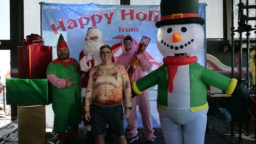 Download your raw, unedited FREE Christmas Photos here!