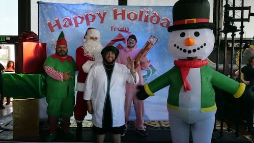 Download your raw, unedited FREE Christmas Photos here!