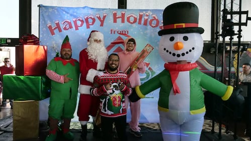 Download your raw, unedited FREE Christmas Photos here!